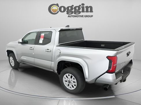 New 2026 Toyota Tacoma SR5 AWD/4WD image 11