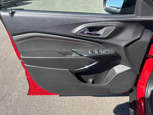 New 2026 Chevrolet Trax RS w/ Sunroof Package image 25