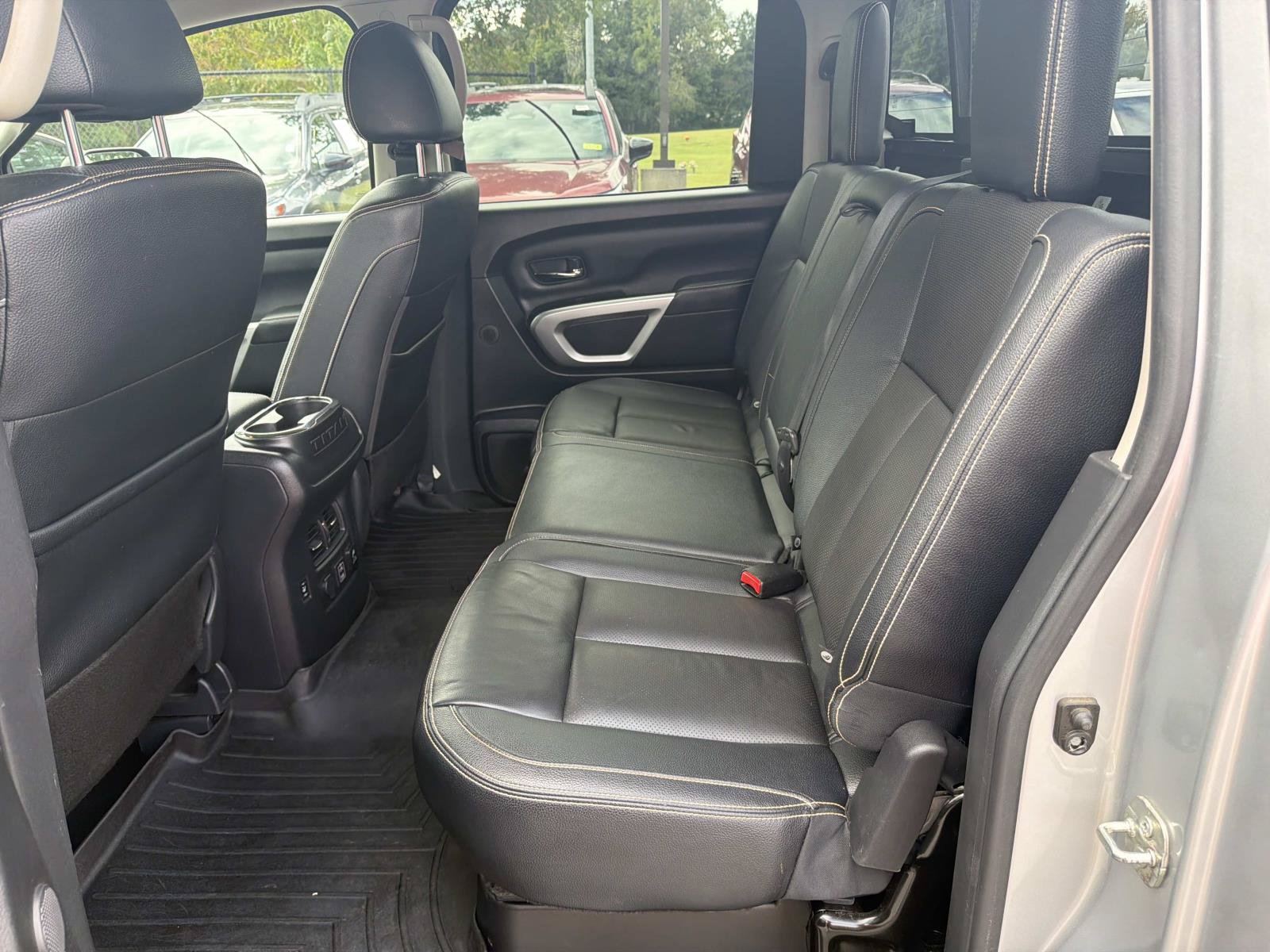 Used 2019 Nissan Titan PRO-4X w/ Pro-4x Convenience Package AWD/4WD image 21
