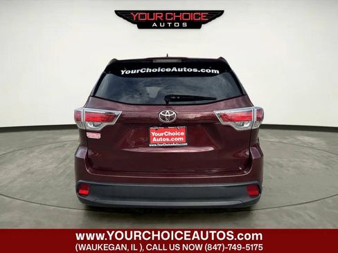 Used 2015 Toyota Highlander Plus AWD/4WD image 4