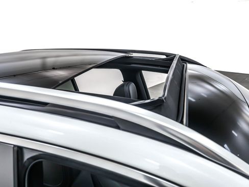 Certified 2025 Mercedes-Benz GLE 350 4MATIC image 23