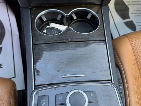 Used 2017 Mercedes-Benz E 400 4MATIC Coupe w/ Premium 2 Package image 10