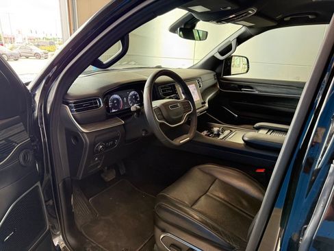 Used 2024 Jeep Wagoneer L Series III w/ Flexible Seating Group AWD/4WD image 21