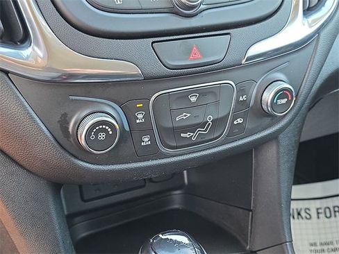 Used 2019 Chevrolet Equinox LT image 19