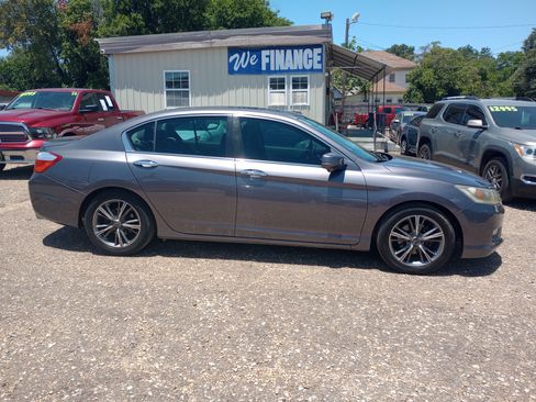 Used 2015 Honda Accord EX image 8