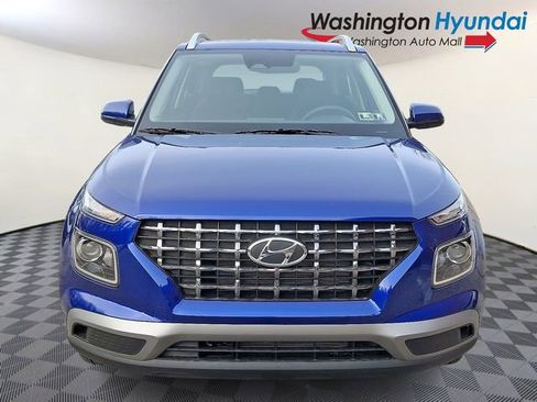 New 2026 Hyundai Venue SEL FWD image 2