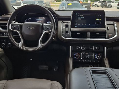 Used 2022 Chevrolet Tahoe Z71 w/ Z71 Off-Road Package AWD/4WD image 18
