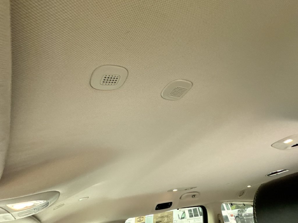 Used 2023 Chrysler Pacifica Touring-L w/ Uconnect Theater Family Group AWD/4WD image 20