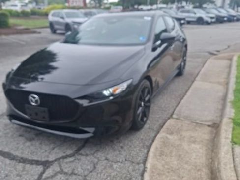 Used 2024 MAZDA MAZDA3 s FWD image 3
