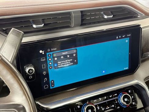 Used 2024 GMC Sierra 2500 Denali w/ Denali Reserve Package image 14