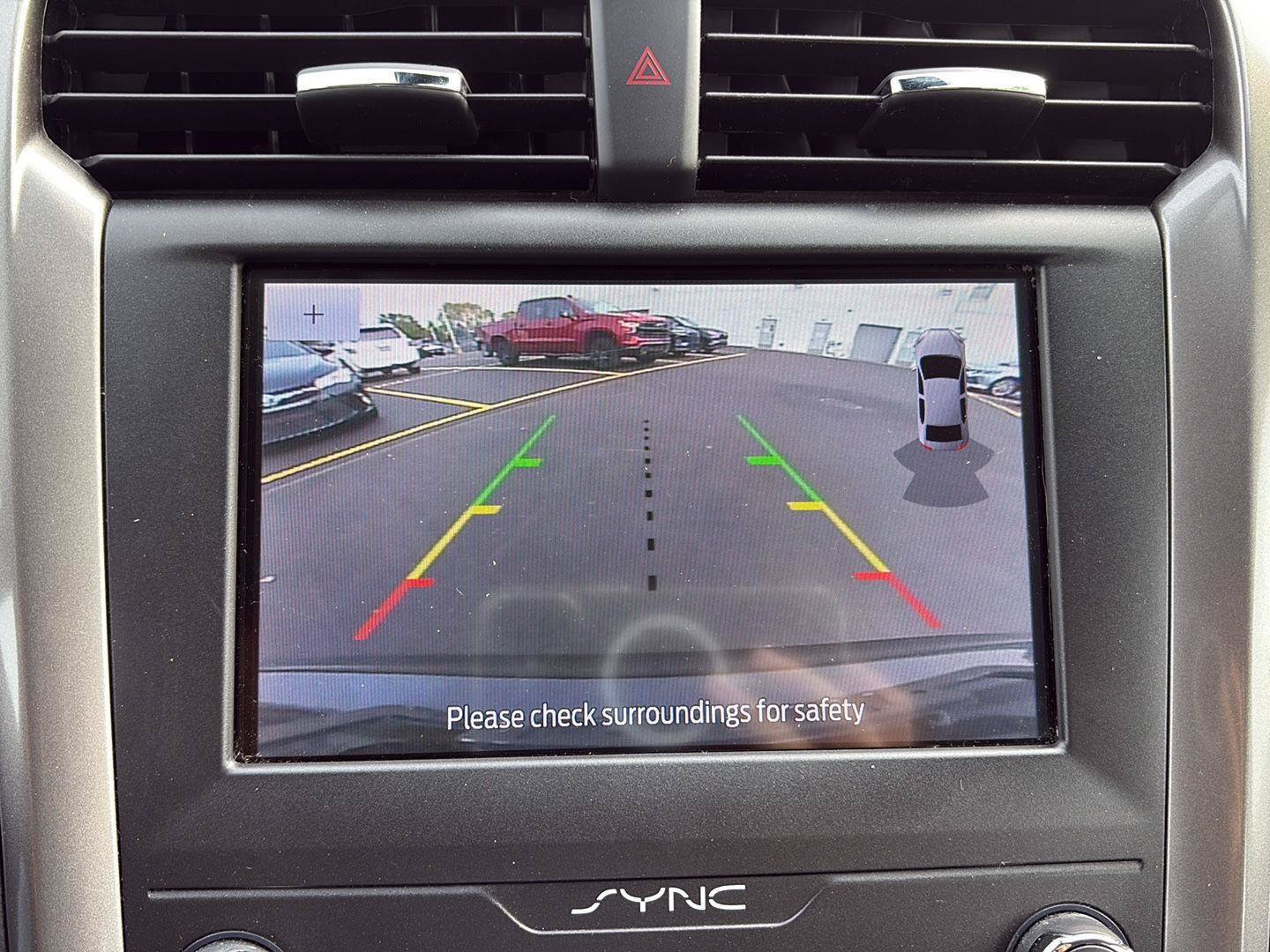 Used 2020 Ford Fusion SE FWD image 34