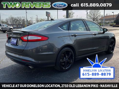 Used 2016 Ford Fusion SE image 9