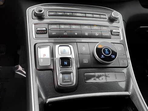 Used 2023 Hyundai Santa Fe SEL image 20