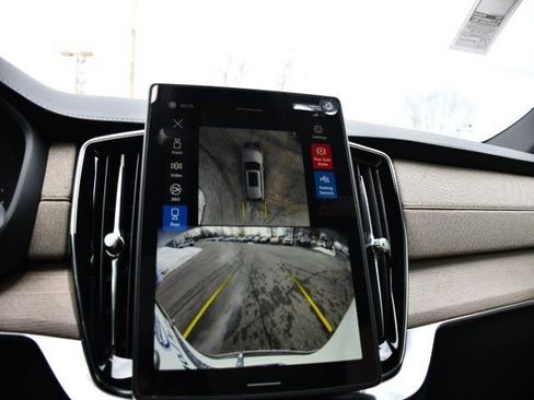 New 2026 Volvo XC90 B6 Plus w/ Protection Package Premier AWD/4WD image 14