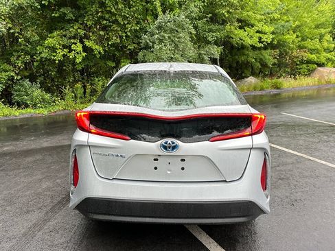 Used 2021 Toyota Prius Prime LE FWD image 4