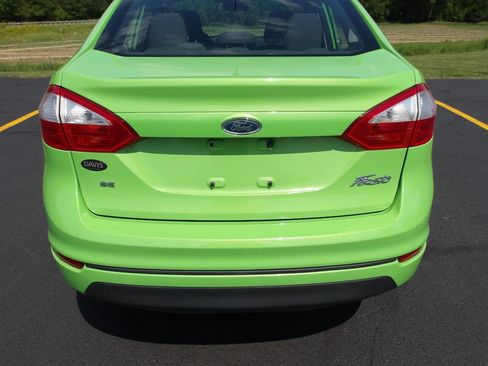 Used 2014 Ford Fiesta SE FWD image 32