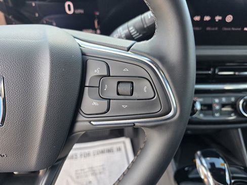 Used 2025 Buick Envista Sport Touring w/ Convenience I Package image 34