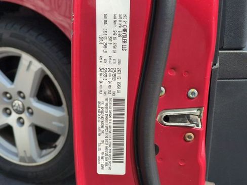 Used 2009 Dodge Journey SXT w/ Flexible Seating Group FWD image 33