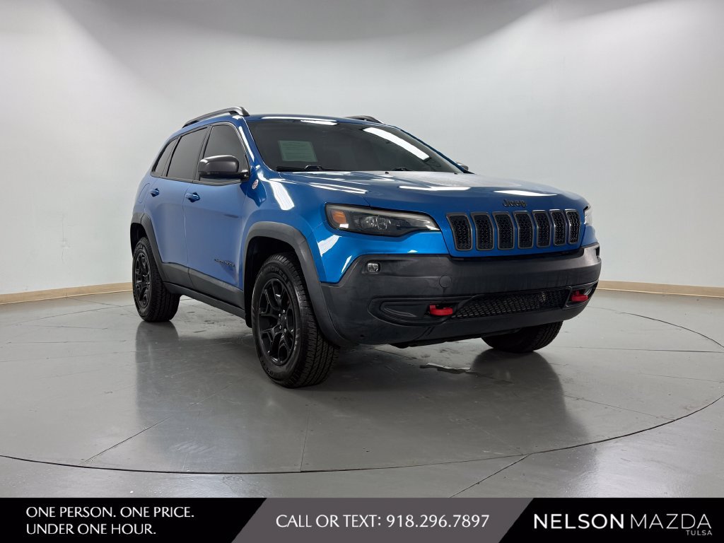 Used 2019 Jeep Cherokee Trailhawk w/ Comfort/Convenience Group AWD/4WD image 4