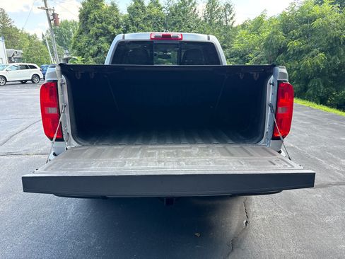 Used 2018 Chevrolet Colorado LT w/ LT Convenience Package RWD image 15