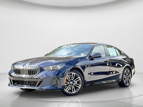 New 2026 BMW 530i xDrive w/ M Sport Package image 1