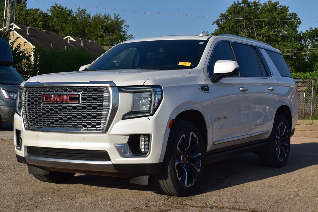 Used 2023 GMC Yukon Denali AWD/4WD image 1