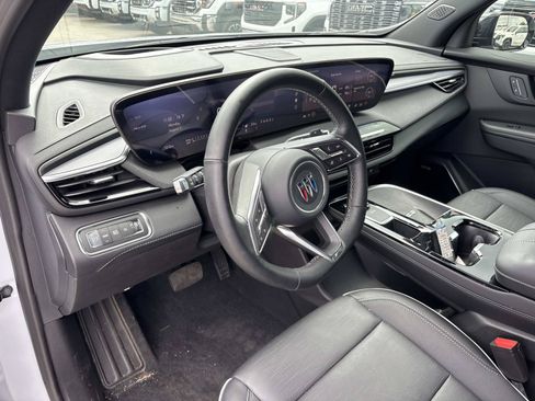 Used 2026 Buick Enclave Sport Touring w/ Power Package FWD image 18