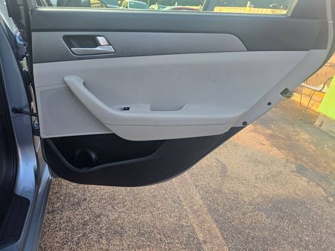 Used 2016 Hyundai Sonata SE FWD image 20