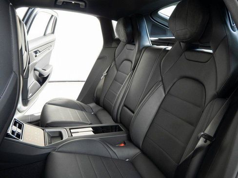 New 2026 Porsche Panamera image 22