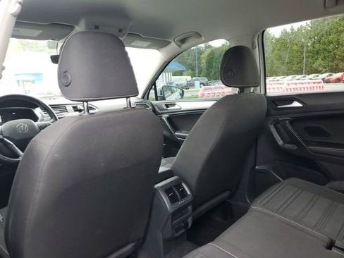Used 2024 Volkswagen Tiguan S image 11