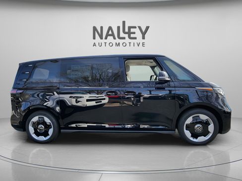 New 2025 Volkswagen ID. Buzz Pro S Plus image 8