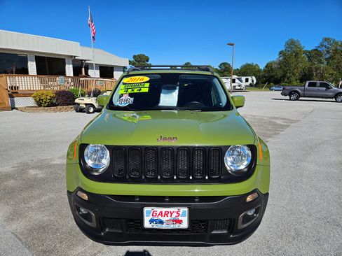 Used 2016 Jeep Renegade 75th Anniversary image 9