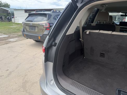 Used 2020 Lincoln Aviator Reserve RWD image 3