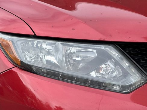 Used 2014 Nissan Rogue SV AWD/4WD image 11