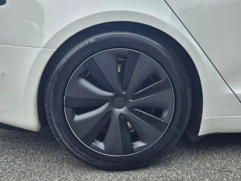 Used 2022 Tesla Model S AWD/4WD image 15
