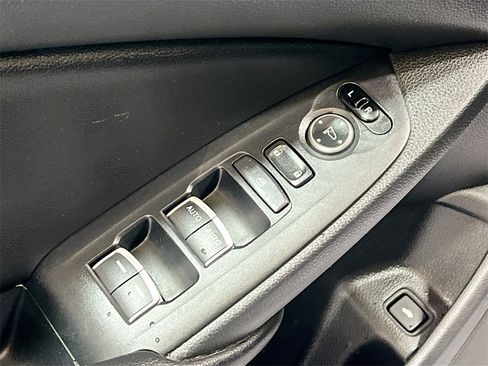 Used 2019 Honda Accord Sport image 16