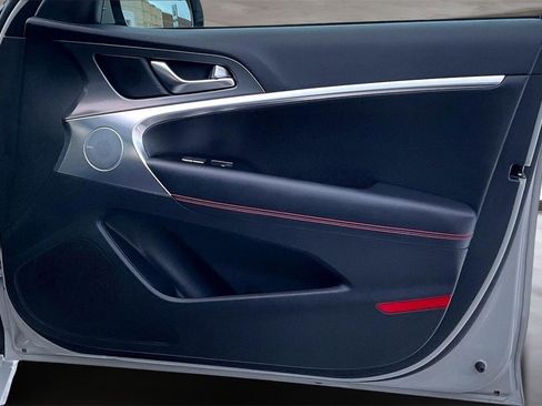 Used 2025 Genesis G70 2.5T w/ Sport Prestige Package image 27