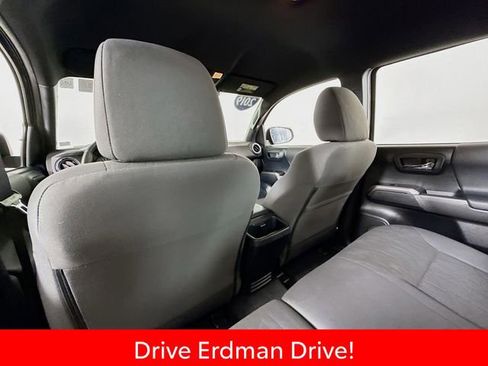 Certified 2019 Toyota Tacoma TRD Sport AWD/4WD image 10
