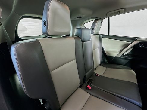 Used 2014 Toyota RAV4 Limited image 26