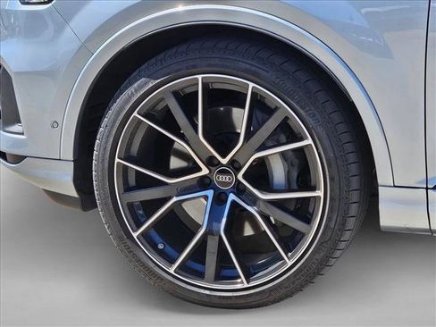 Certified 2023 Audi Q7 3.0T Prestige AWD/4WD image 9