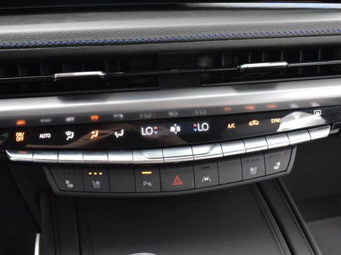 Certified 2024 Cadillac XT4 Sport AWD/4WD image 25