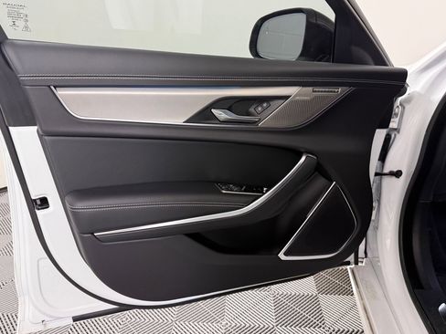 New 2024 Jaguar XF R-Dynamic SE image 20