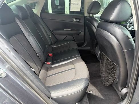 Used 2020 Kia Optima S FWD image 16