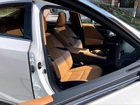 Used 2024 Lexus ES 350 Ultra Luxury w/ Accessory Package (Z2) FWD image 10