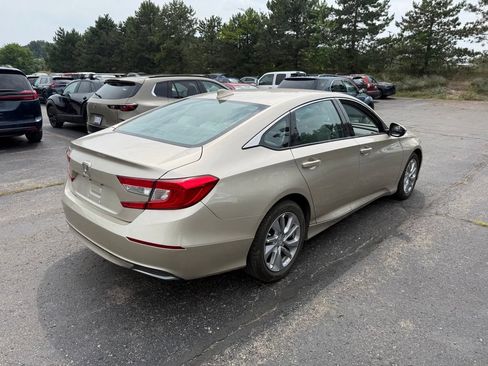 Used 2018 Honda Accord LX image 3