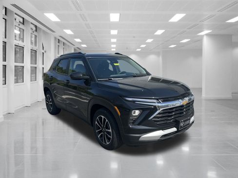New 2025 Chevrolet TrailBlazer LT image 3
