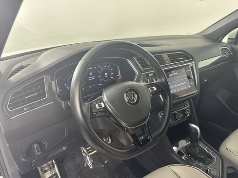 Used 2021 Volkswagen Tiguan SEL Premium R-Line AWD/4WD image 9