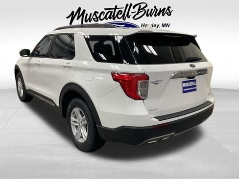 Used 2024 Ford Explorer XLT w/ Equipment Group 202A AWD/4WD image 3
