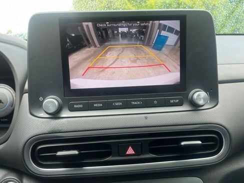 Used 2023 Hyundai Kona SE w/ Cargo Package FWD image 21