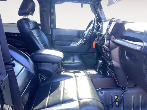 Used 2012 Jeep Wrangler Rubicon w/ Dual Top Group image 14